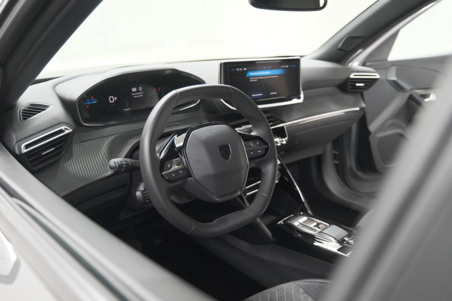 Peugeot e-2008 EV Allure 54 kWh | SOH 97,2% | 360 Camera | Dodehoekdetectie | 11 KW Lader | Apple Carplay