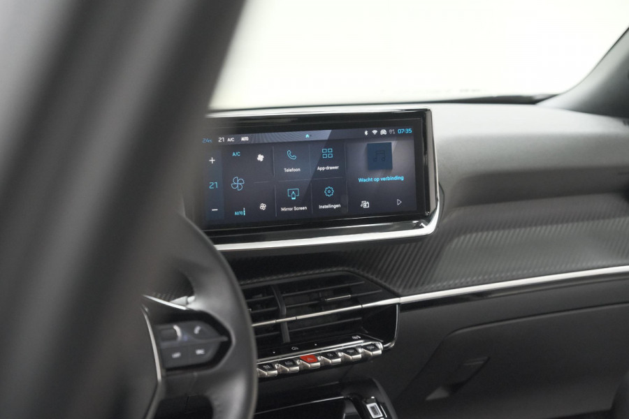 Peugeot e-2008 EV Allure 54 kWh | SOH 97,2% | 360 Camera | Dodehoekdetectie | 11 KW Lader | Apple Carplay
