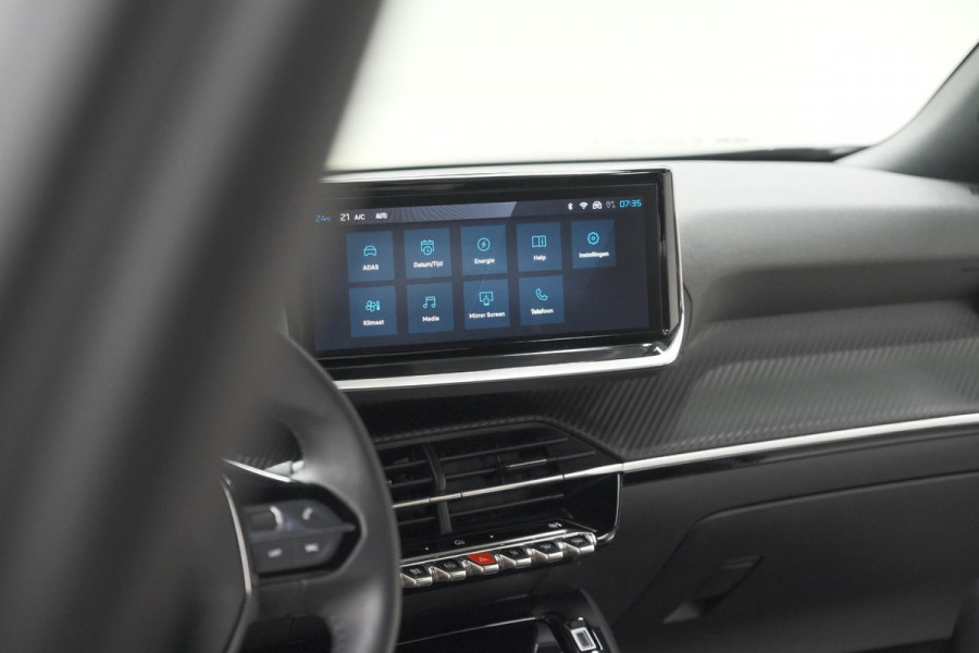 Peugeot e-2008 EV Allure 54 kWh | SOH 97,2% | 360 Camera | Dodehoekdetectie | 11 KW Lader | Apple Carplay