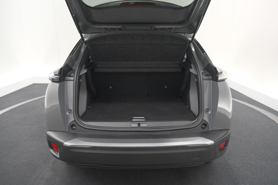 Peugeot e-2008 EV Allure 54 kWh | SOH 97,2% | 360 Camera | Dodehoekdetectie | 11 KW Lader | Apple Carplay