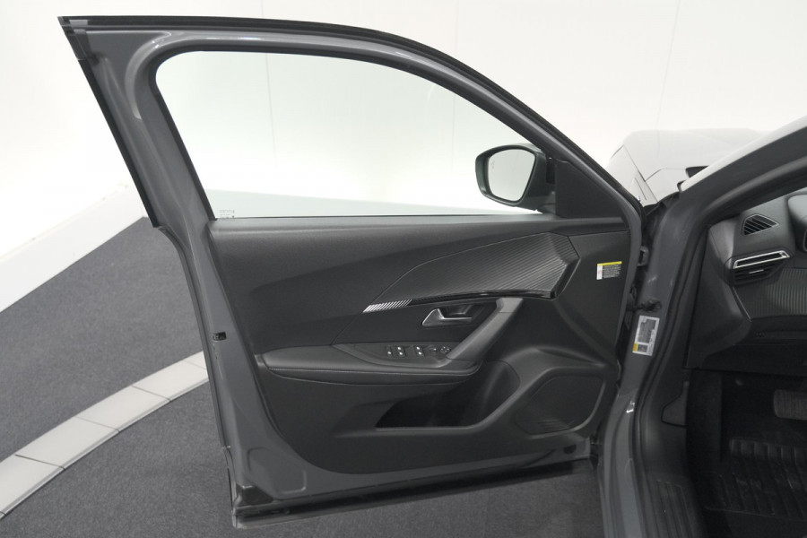 Peugeot e-2008 EV Allure 54 kWh | SOH 97,2% | 360 Camera | Dodehoekdetectie | 11 KW Lader | Apple Carplay
