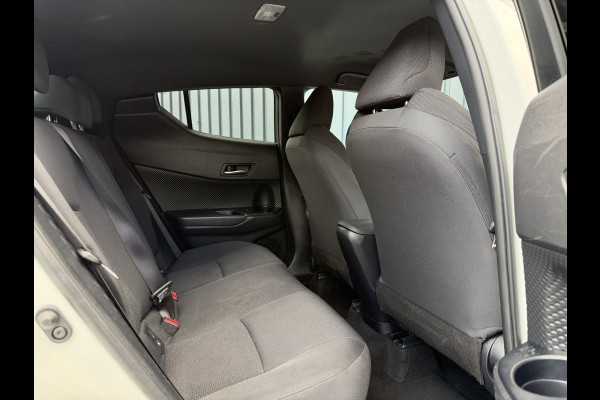 Toyota C-HR 1.8 Hybrid Bi-Tone | Dealer onderhouden | Afnm. TREKHAAK | Rijklaar!!