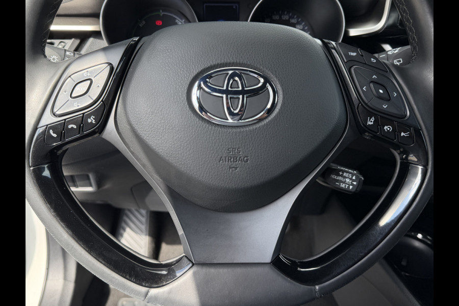Toyota C-HR 1.8 Hybrid Bi-Tone | Dealer onderhouden | Afnm. TREKHAAK | Rijklaar!!
