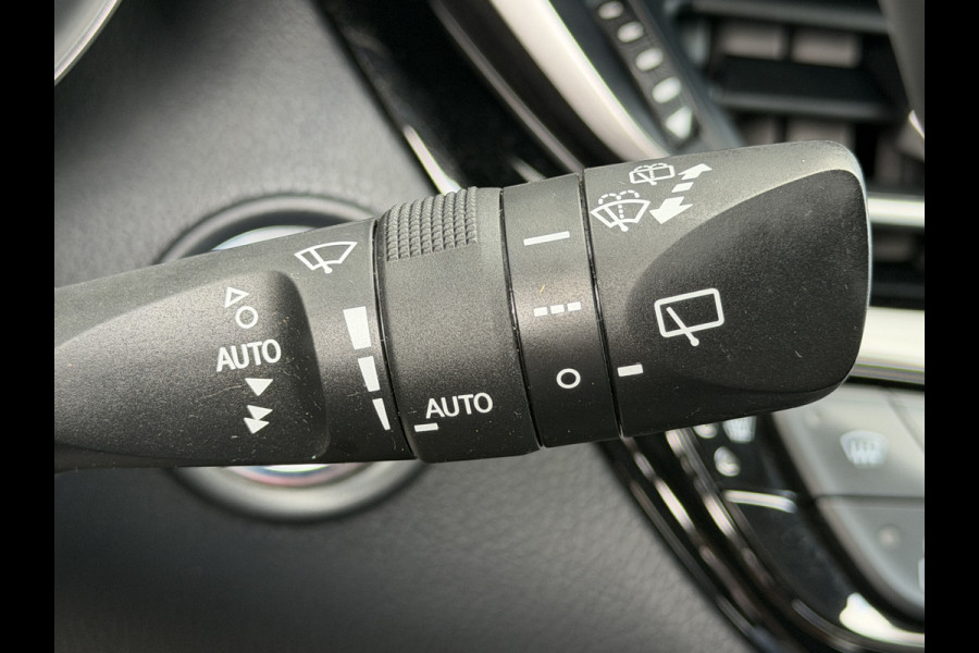 Toyota C-HR 1.8 Hybrid Bi-Tone | Dealer onderhouden | Afnm. TREKHAAK | Rijklaar!!