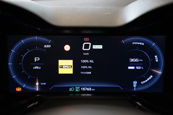 Alfa Romeo junior Elettrica 54 kWh PDC ACC 18" LED
