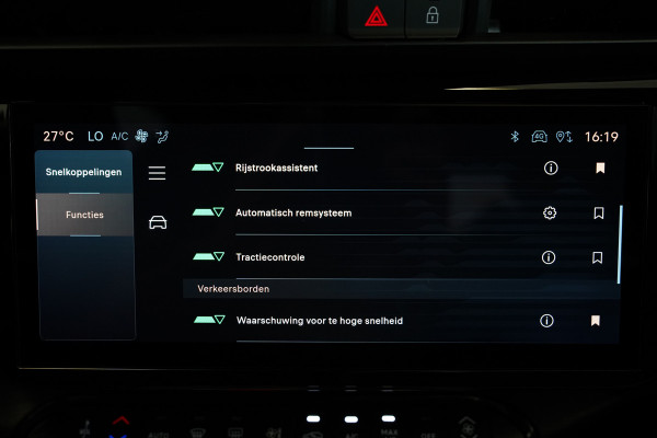 Alfa Romeo junior Elettrica 54 kWh PDC ACC 18" LED