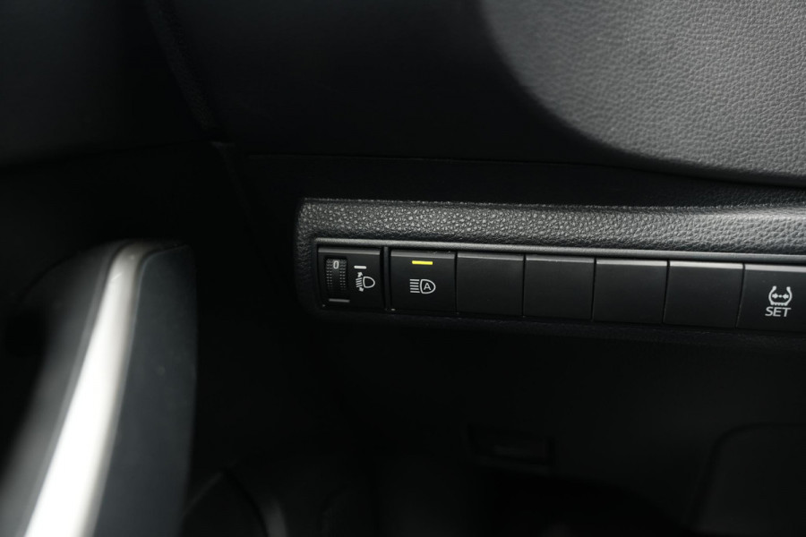 Toyota Corolla 1.5 Cruise Clima LED Automaat!