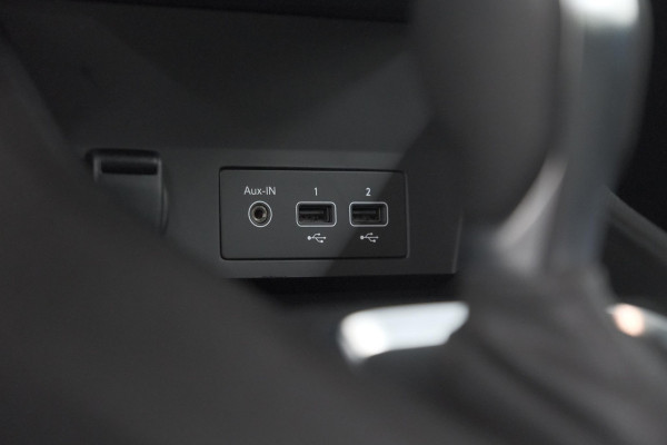Renault Captur 1.6 E-Tech full hybrid 145 techno | Pack Full Screen | Camera | Navigatie | Parkeersensoren