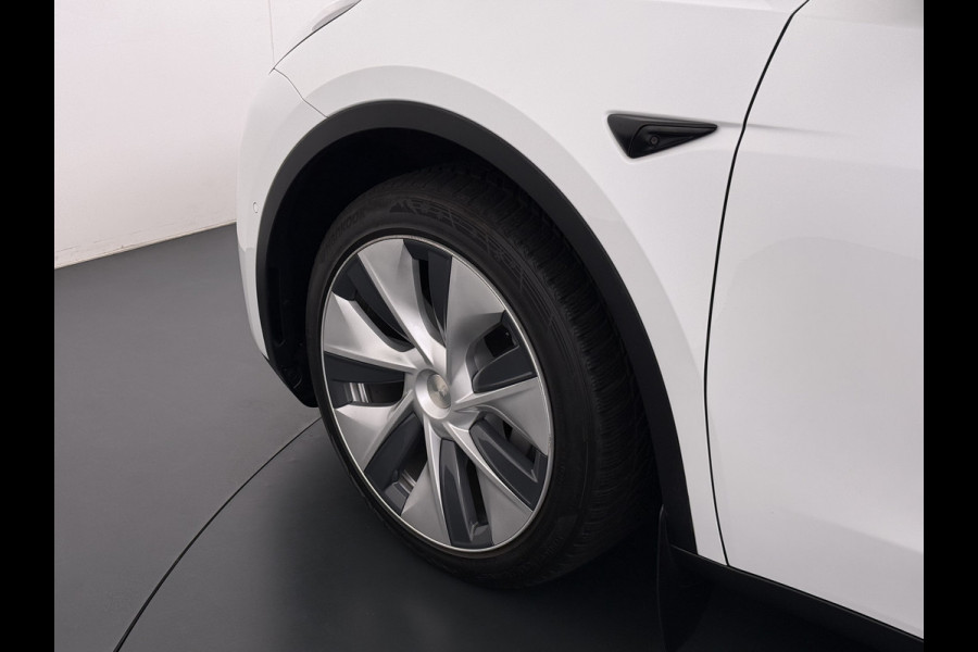 Tesla Model Y Long Range AWD 75kWh 514PK Warmtepomp Stuur+Stoel+Achterbankverwarming Panoramadak Camera's Adap.Cruise Navi Ecc Premium-Audio L Keyless Intel Atom®-Processor Privacy Glas Lmv Matrix Led Dodehoekdetectie