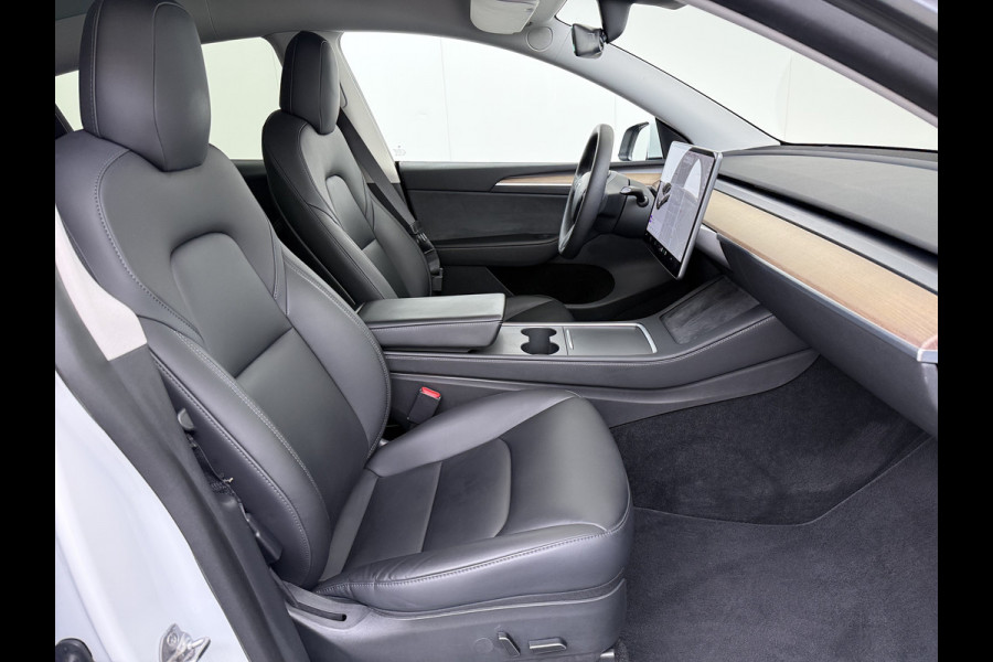 Tesla Model Y Long Range AWD 75kWh 514PK Warmtepomp Stuur+Stoel+Achterbankverwarming Panoramadak Camera's Adap.Cruise Navi Ecc Premium-Audio L Keyless Intel Atom®-Processor Privacy Glas Lmv Matrix Led Dodehoekdetectie
