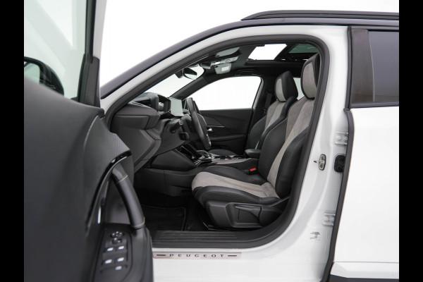 Peugeot e-2008 EV GT Pack 50 kWh [3-Fase-11kW] {SoH-88%} (INCL-BTW) * HEATPUMP | PANO |  LEATHER-ALCANTARA| DIGI-COCKPIT | FULL-LED | BLIS | KEYLESS | CAMERA | CARPLAY | DAB+ | NAVI-FULLMAP | ECC | PDC | SPORTSEATS | AMBIENTLIGHT | PRIVACY-GLASS |