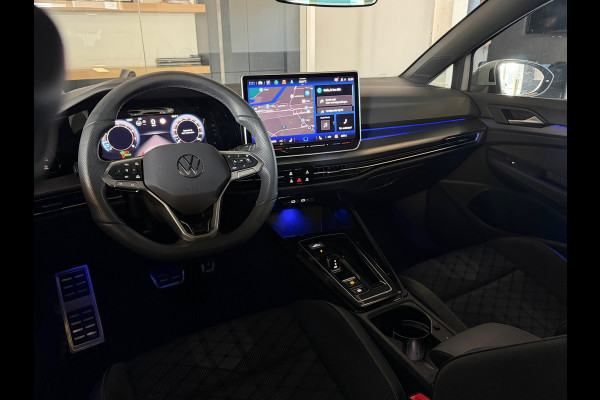 Volkswagen Golf 1.5 eTSI R-Line 8.5 Facelift Panorama ACC Camera