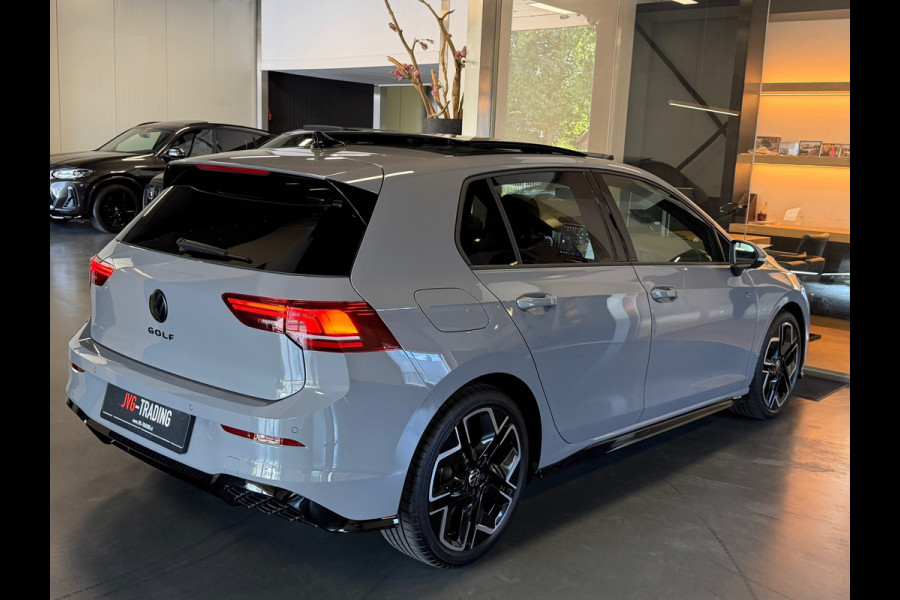 Volkswagen Golf 1.5 eTSI R-Line 8.5 Facelift Panorama ACC Camera