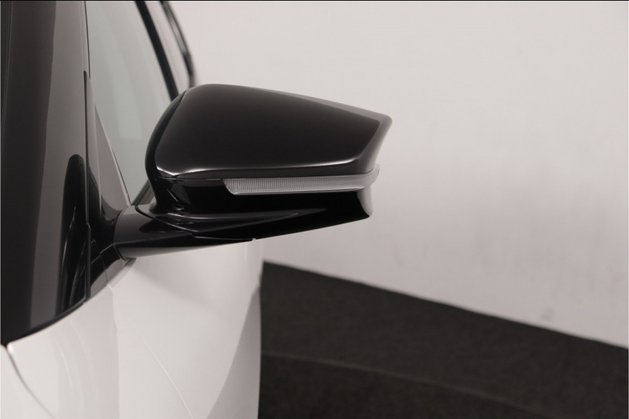 Kia Ev6 Light Edition 58 kWh Automaat SOH 98,4% - Stoel-/ Stuurverwarming - Carplay/Android Auto - Camera - Fabrieksgarantie Tot 2031