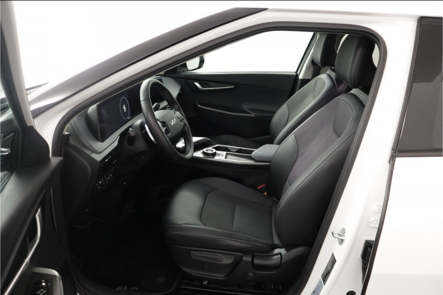 Kia Ev6 Light Edition 58 kWh Automaat SOH 98,4% - Stoel-/ Stuurverwarming - Carplay/Android Auto - Camera - Fabrieksgarantie Tot 2031