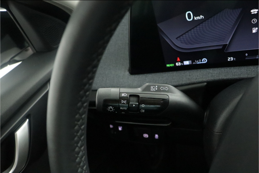 Kia Ev6 Light Edition 58 kWh Automaat SOH 98,4% - Stoel-/ Stuurverwarming - Carplay/Android Auto - Camera - Fabrieksgarantie Tot 2031