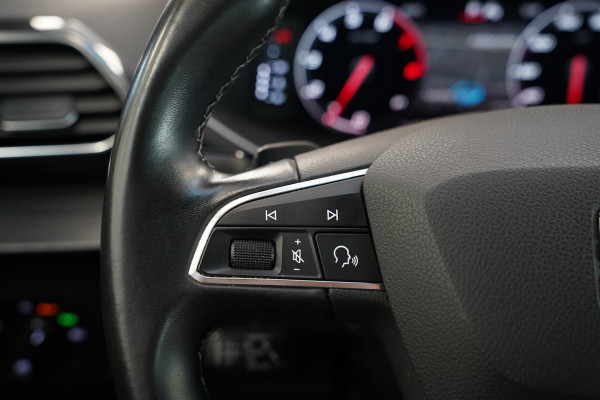 Seat Tarraco 1.5 TSI Xcellence 7p. Cruise/Climate Carplay Leder NAP!! Dealer onderhouden!