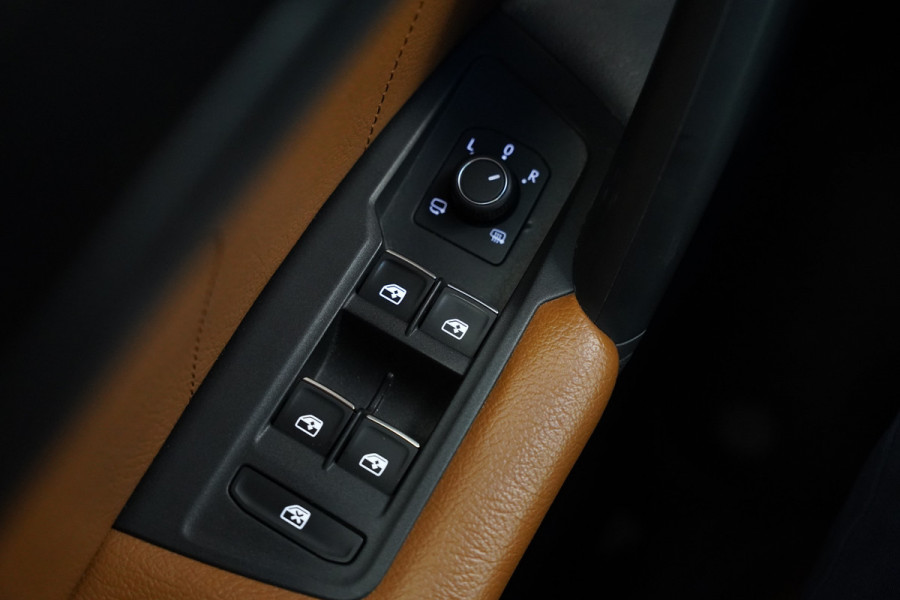Seat Tarraco 1.5 TSI Xcellence 7p. Cruise/Climate Carplay Leder NAP!! Dealer onderhouden!