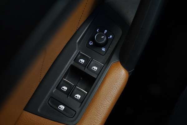 Seat Tarraco 1.5 TSI Xcellence 7p. Cruise/Climate Carplay Leder NAP!! Dealer onderhouden!