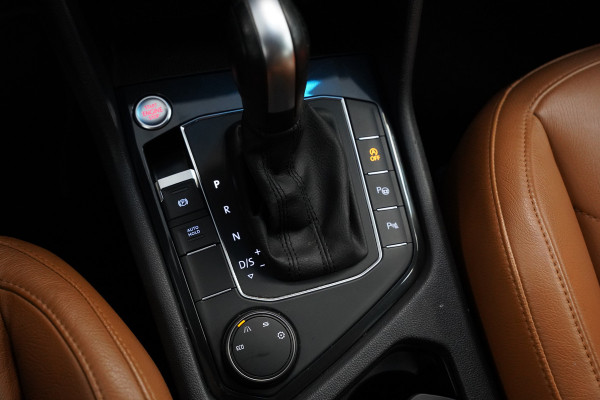 Seat Tarraco 1.5 TSI Xcellence 7p. Cruise/Climate Carplay Leder NAP!! Dealer onderhouden!