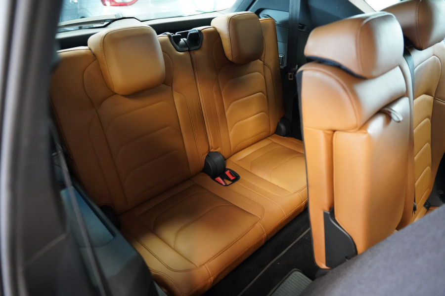 Seat Tarraco 1.5 TSI Xcellence 7p. Cruise/Climate Carplay Leder NAP!! Dealer onderhouden!