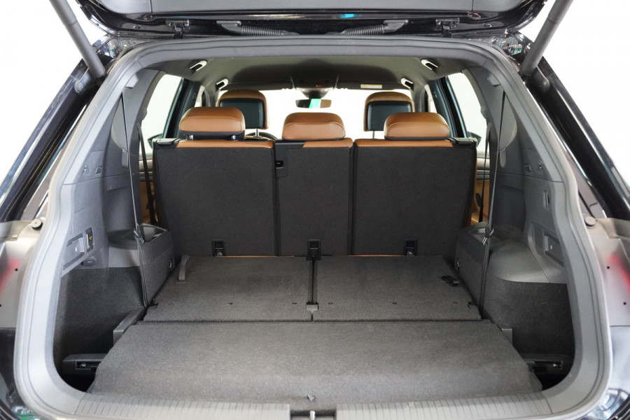 Seat Tarraco 1.5 TSI Xcellence 7p. Cruise/Climate Carplay Leder NAP!! Dealer onderhouden!