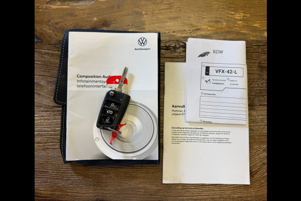 Volkswagen Transporter 2.0 TDI L1H1 Dubbele Cabine Airco-BT Radio-Imperiaal-Trekhaak-NL Auto-NAP