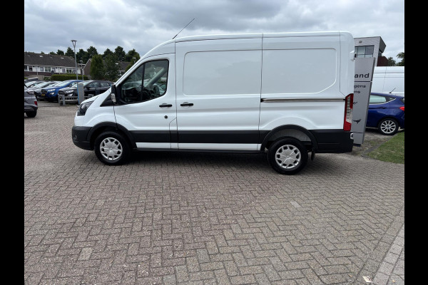 Ford Transit 350 2.0 TDCI L2H2 Trend | SCI 130pk | 3 zits | Voorruit verwarming | Cruise control | Parkeersensoren