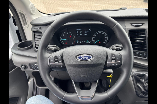 Ford Transit 350 2.0 TDCI L2H2 Trend | SCI 130pk | 3 zits | Voorruit verwarming | Cruise control | Parkeersensoren