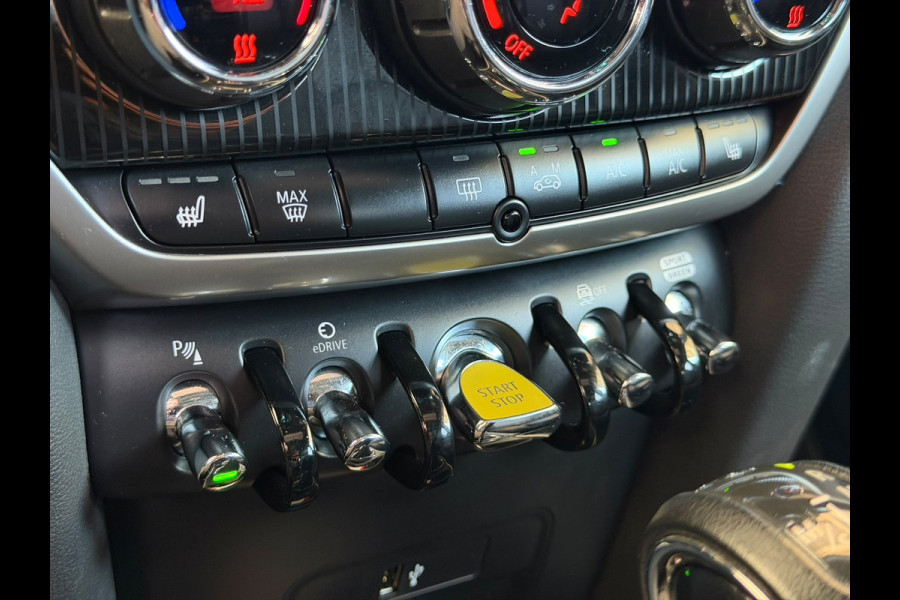 MINI Countryman 1.5 Cooper S E ALL4 Chili (Dealer OndH, Panorama, Head-up, Camera, Addapt Cruise, Stoelv, Navi, Etc)