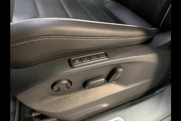 Volkswagen Tiguan 2.0 TSI 4Motion R-Line Black Style 20"/VOL Leder + memory/Harman Kardon/Panoramadak/360 camera/Elektrische klep/Stuur + stoelverwarming v+a