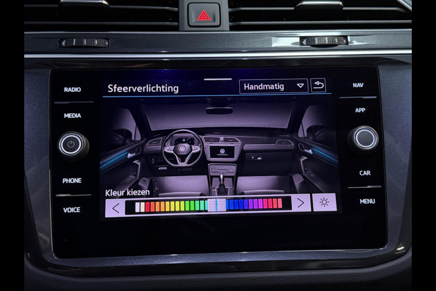 Volkswagen Tiguan 2.0 TSI 4Motion R-Line Black Style 20"/VOL Leder + memory/Harman Kardon/Panoramadak/360 camera/Elektrische klep/Stuur + stoelverwarming v+a