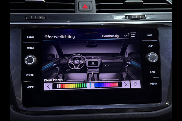 Volkswagen Tiguan 2.0 TSI 4Motion R-Line Black Style 20"/VOL Leder + memory/Harman Kardon/Panoramadak/360 camera/Elektrische klep/Stuur + stoelverwarming v+a
