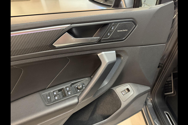 Volkswagen Tiguan 2.0 TSI 4Motion R-Line Black Style 20"/VOL Leder + memory/Harman Kardon/Panoramadak/360 camera/Elektrische klep/Stuur + stoelverwarming v+a