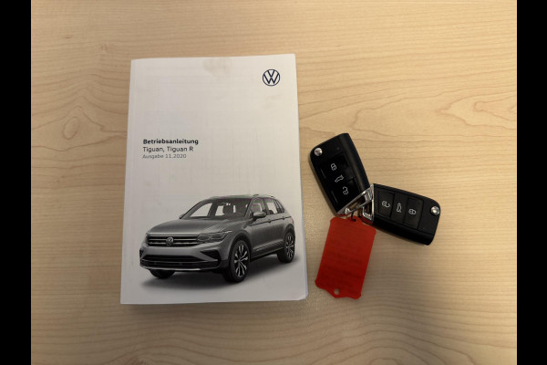 Volkswagen Tiguan 2.0 TSI 4Motion R-Line Black Style 20"/VOL Leder + memory/Harman Kardon/Panoramadak/360 camera/Elektrische klep/Stuur + stoelverwarming v+a