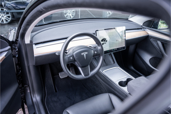 Tesla Model Y Long Range AWD 75 kWh