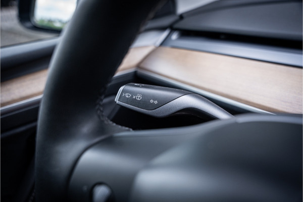 Tesla Model Y Long Range AWD 75 kWh