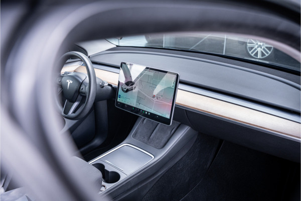 Tesla Model Y Long Range AWD 75 kWh