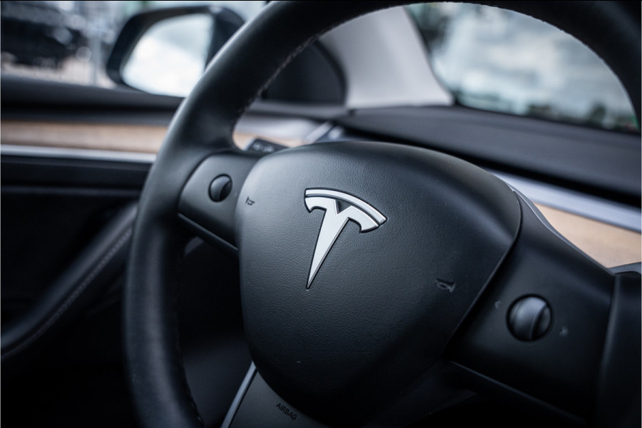 Tesla Model Y Long Range AWD 75 kWh