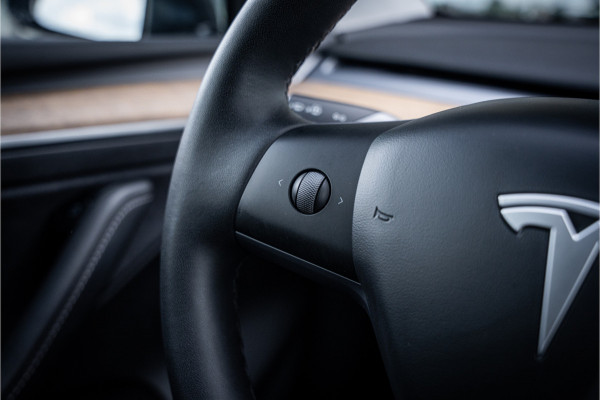 Tesla Model Y Long Range AWD 75 kWh