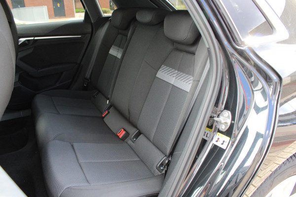 Audi A3 Sportback 40 TFSIe I VITRUAL I ADAPTIVE I SFEERVERL. I LED I NAVI I PARK. PILO I AUTOMAAT I