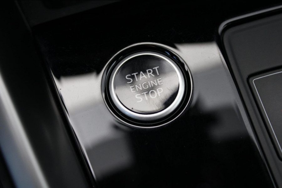 Audi A3 Sportback 40 TFSIe I VITRUAL I ADAPTIVE I SFEERVERL. I LED I NAVI I PARK. PILO I AUTOMAAT I