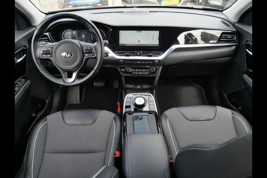 Kia e-Niro DynamicPlusLine 64 kWh | Cruise | Keyless | Navi | Schuif-kanteldak | Stoel-stuurverwarming |