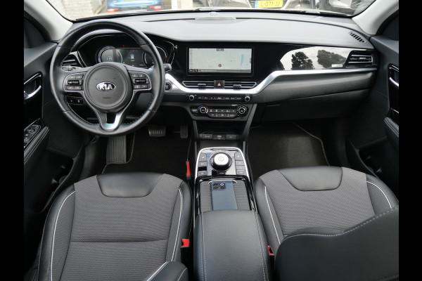 Kia e-Niro DynamicPlusLine 64 kWh | Cruise | Keyless | Navi | Schuif-kanteldak | Stoel-stuurverwarming |