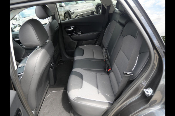Kia e-Niro DynamicPlusLine 64 kWh | Cruise | Keyless | Navi | Schuif-kanteldak | Stoel-stuurverwarming |