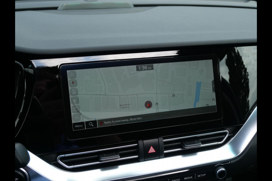 Kia e-Niro DynamicPlusLine 64 kWh | Cruise | Keyless | Navi | Schuif-kanteldak | Stoel-stuurverwarming |