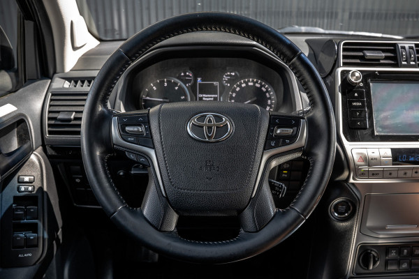 Toyota Land Cruiser 2.8 D-4D | 177 PK | Automaat | 4X4 | 1e Eigenaar | Trekhaak 3.5T | Camera | Cruise | Airco