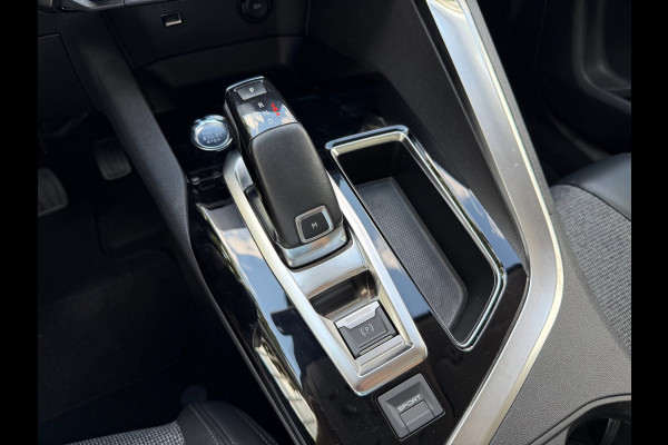 Peugeot 3008 1.2 PureTech Allure| AUT | Pano | LED | Carplay
