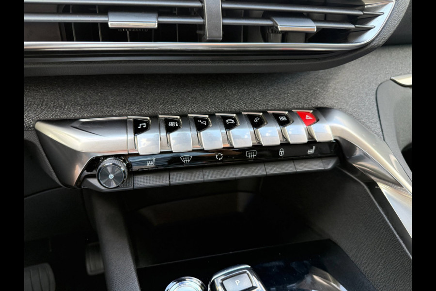 Peugeot 3008 1.2 PureTech Allure| AUT | Pano | LED | Carplay