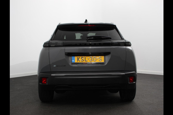 Peugeot e-2008 EV Allure 50 kWh Navigatie Apple Carplay/Android Auto Climate Control Led Parkeer sensoren Cruise Control Stoelverwarming Camera 360